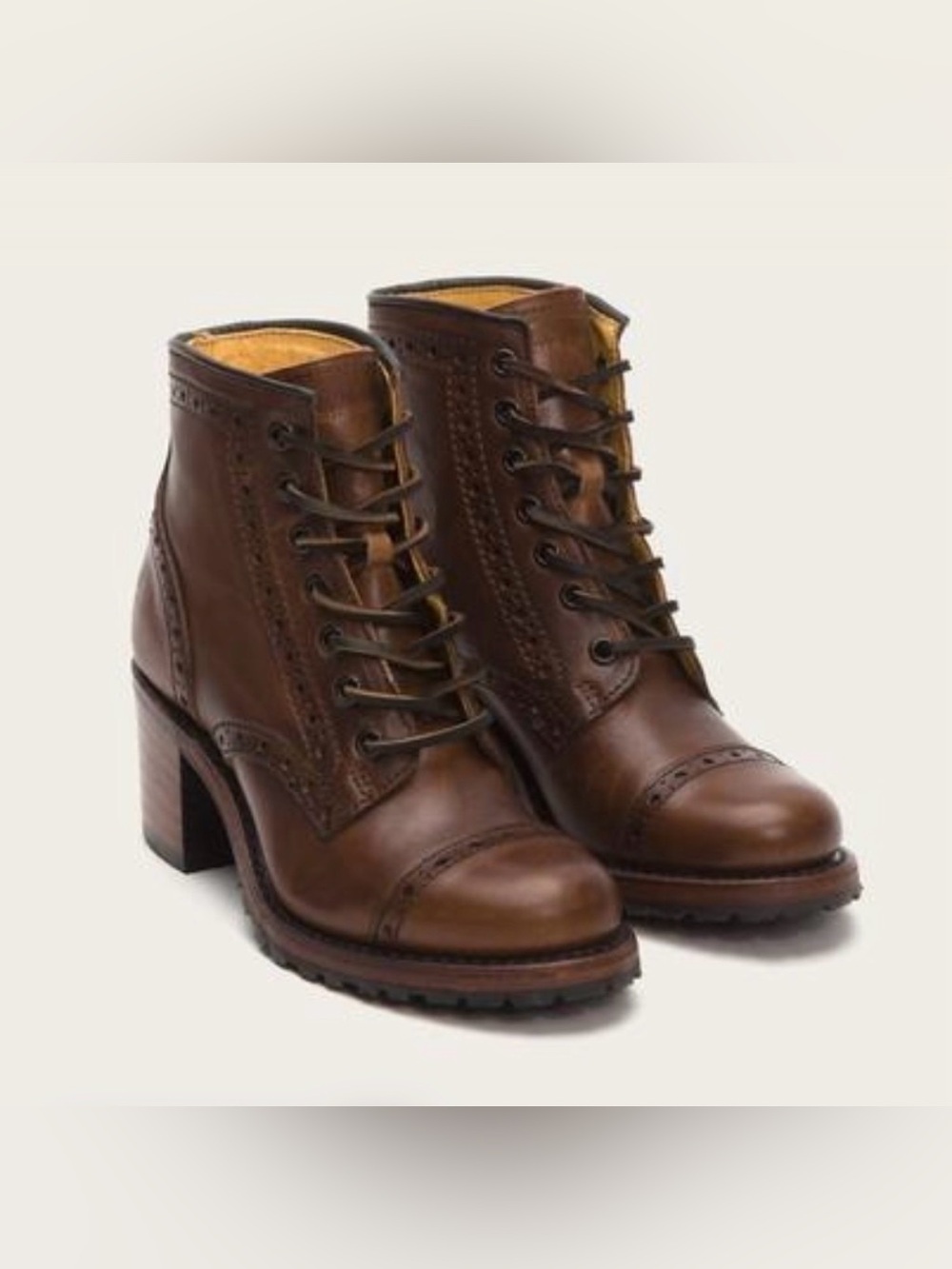 Frye Sabrina Brogue ankle boots 7.5
